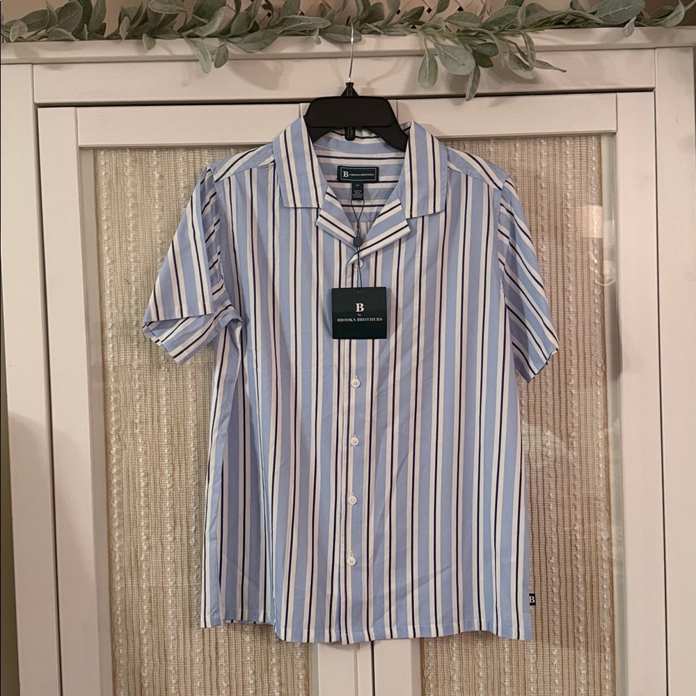 B by Brooks Blue and White Striped Button Down Shirt - NWT Size 16